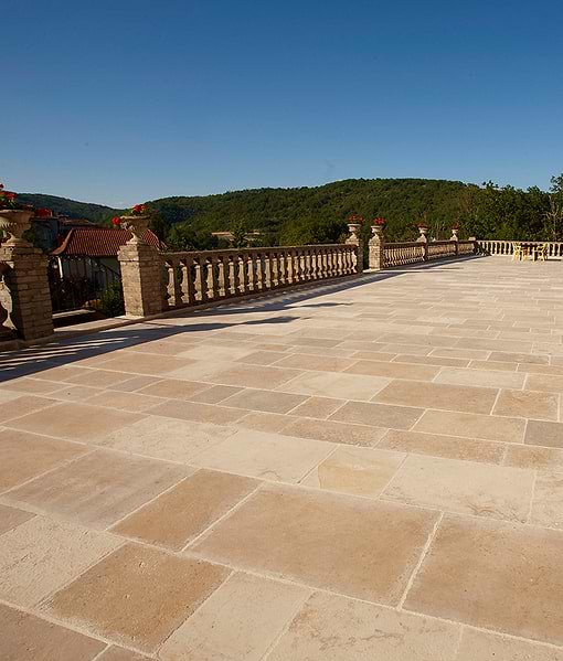 Vieux Bourgogne Limestone Seasoned Finish