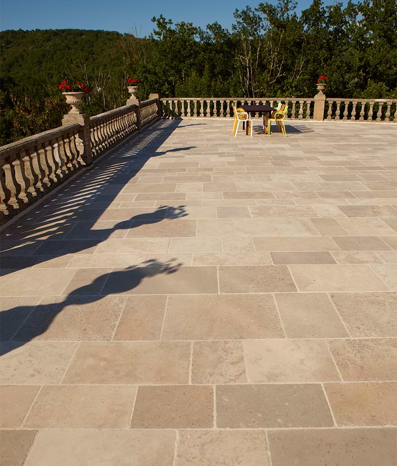 Vieux Bourgogne Limestone Seasoned Finish