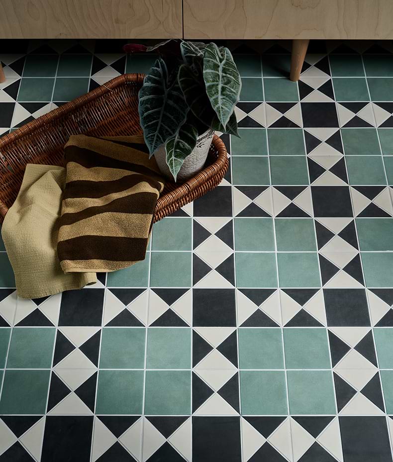 Victorian Style™ Porcelain Finchley Pattern Forest Green
