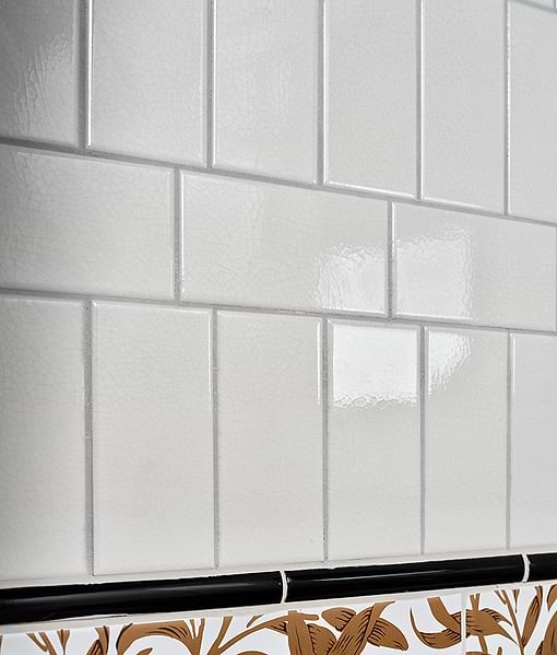 Victorian Style™ Wall Ceramic Antique White Metro Crackle Glaze