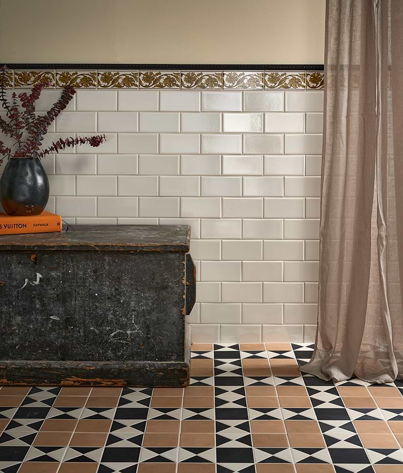 Victorian Style™ Porcelain Finchley Pattern Sandstone