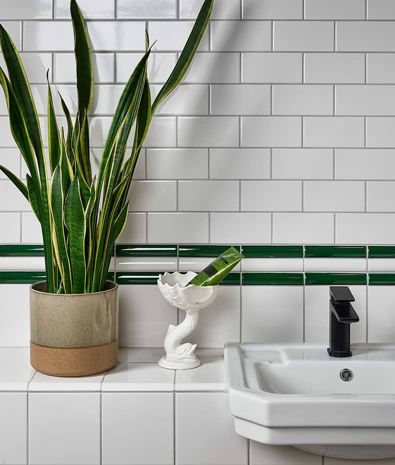 Victorian Style™ Wall Ceramic Olive Green Simple Beading Crackle Glaze