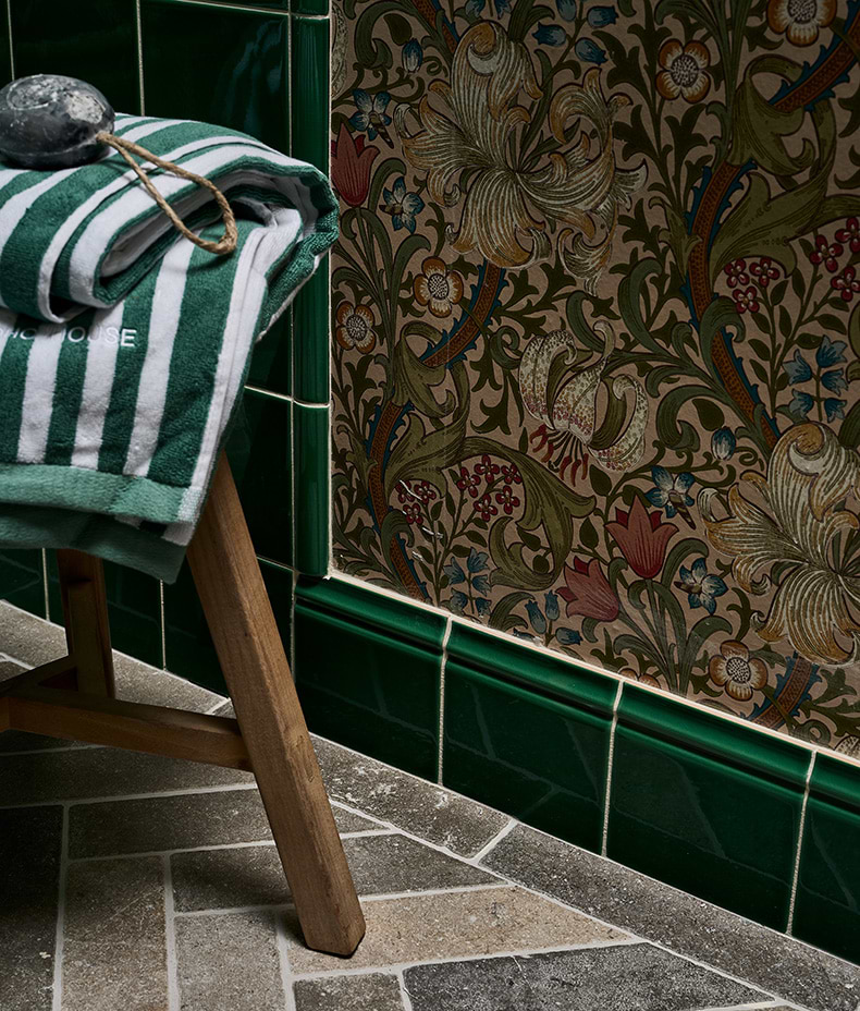 Victorian Style™ Wall Ceramic Emerald Green Skirting