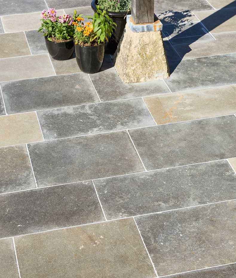 Wareham Limestone Tumbled & Etched Finish