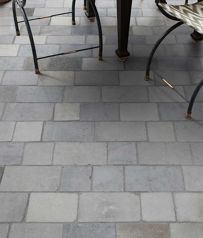 Wareham Limestone Cobble Tumbled & Etched Finish