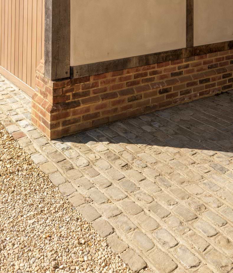Windsor Sandstone Cobbles Reclaimed & Sawn