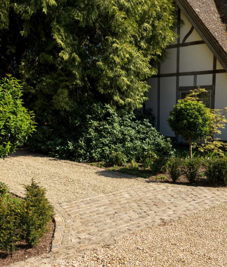 Windsor Sandstone Cobbles Reclaimed & Sawn