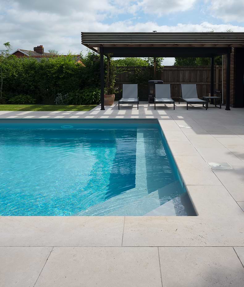 Wychwood Limestone Etched Bullnose Coping