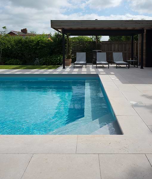 Wychwood Limestone Etched Bullnose Coping