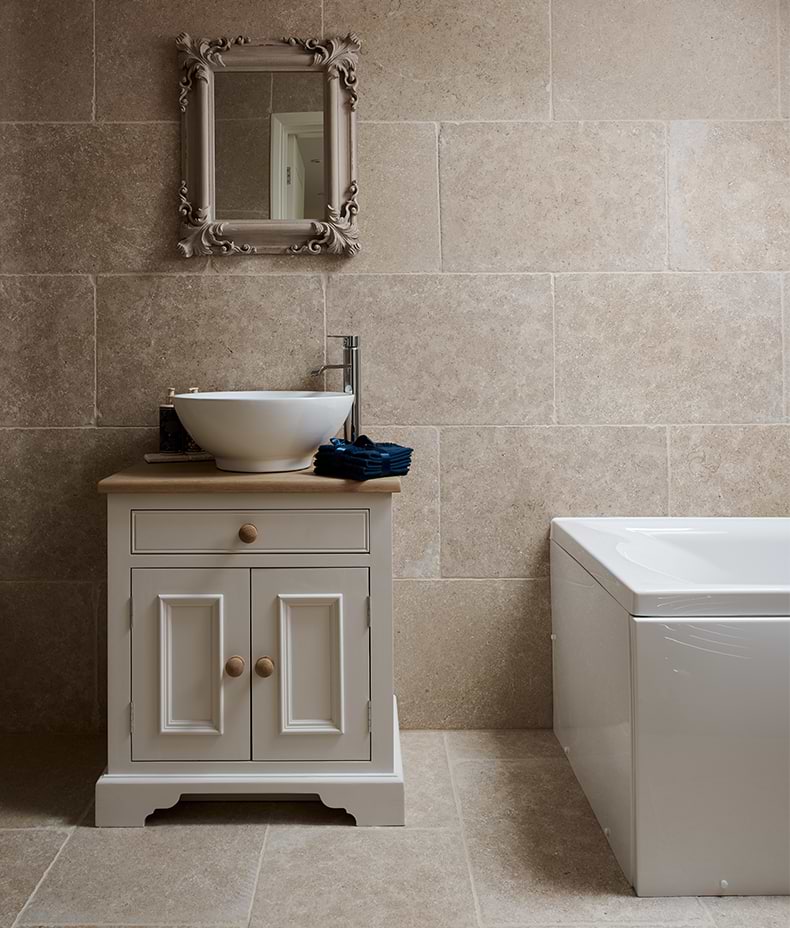 Wychwood Limestone Tumbled Finish