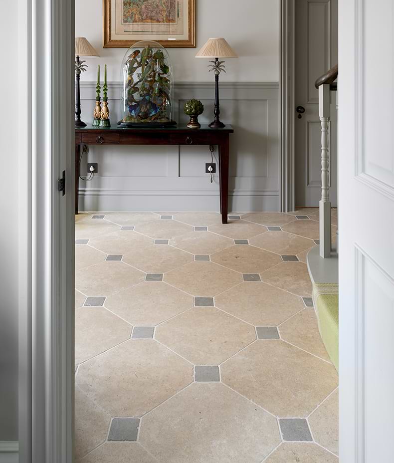 Wychwood Limestone Tumbled Finish