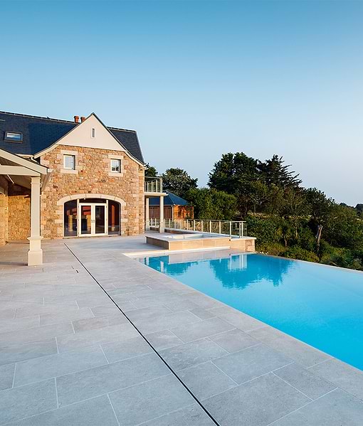 Wychwood Limestone Paving Tumbled & Etched Finish