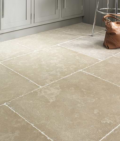 Wychwood Limestone Tumbled & Etched Finish