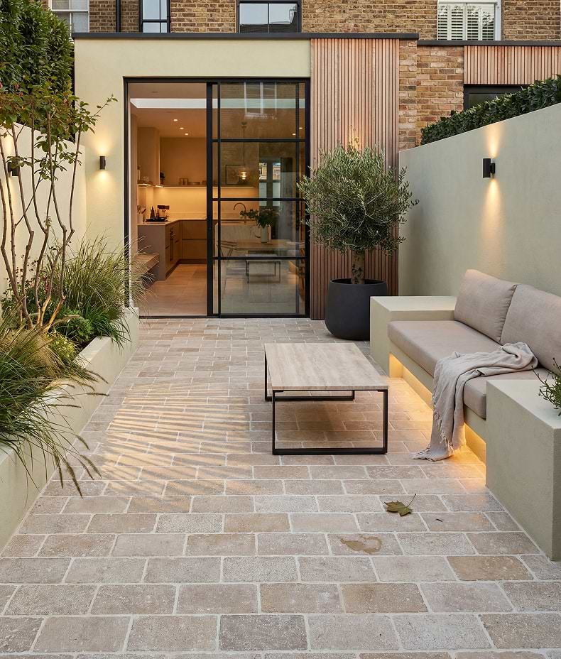 Wychwood Limestone Cobbles Tumbled & Etched