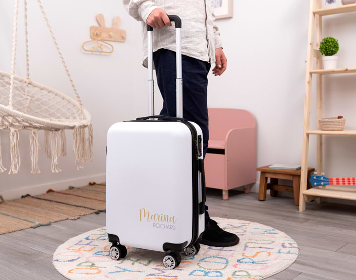 Valise Shilton à Roulettes – Taille Moyenne – Noire – Étiquette Prénom Vierge