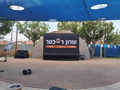 השכרת מסך לד 6 מטר רבוע של שרון רייכטר