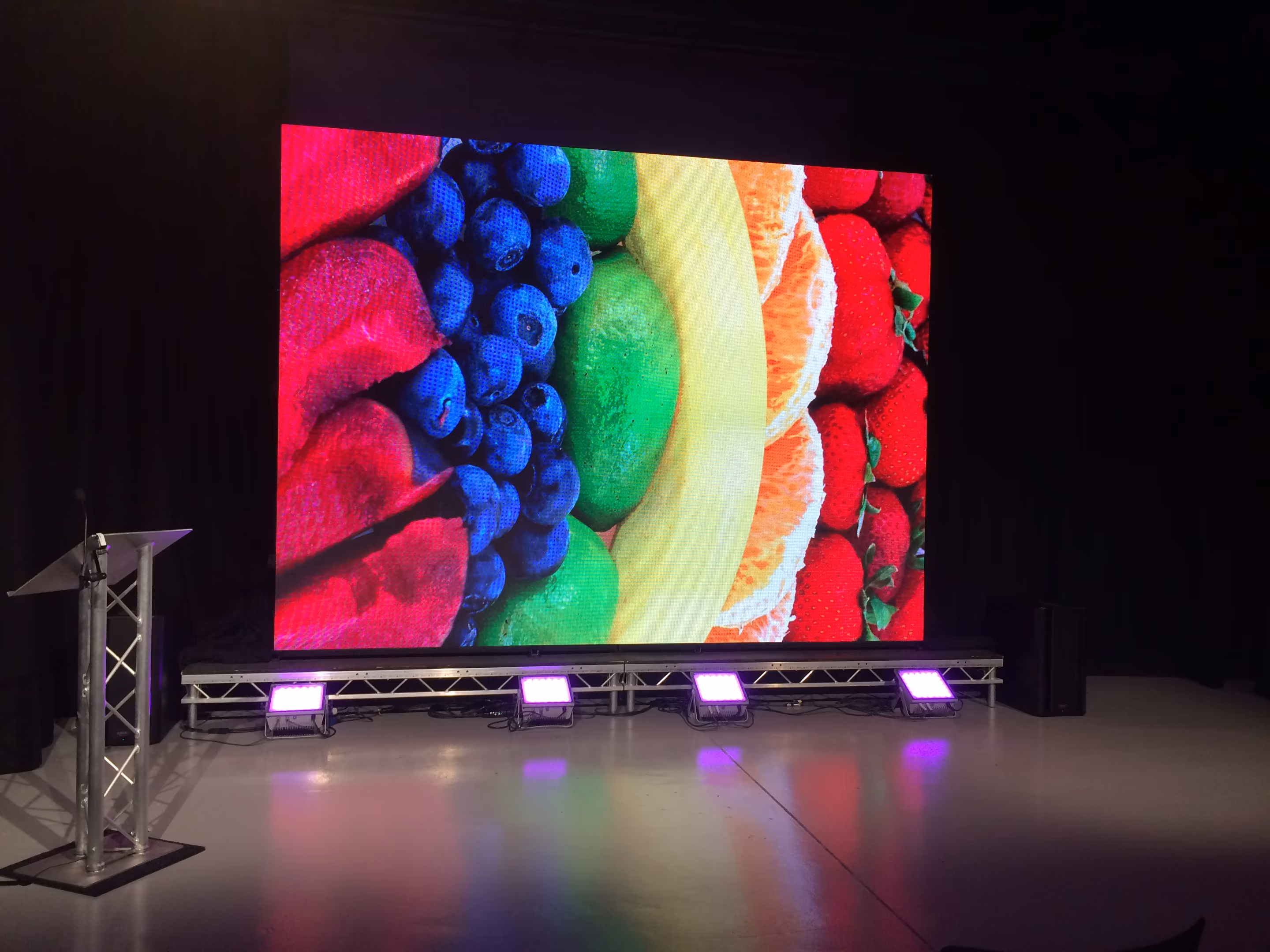 השכרת מסך LED לאירועים – הטכנולוגיה שתעלה את הרמה של כל אירוע