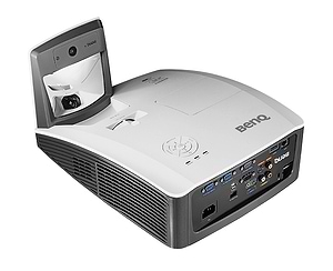 מקרן טווח קצר MW855UST של BenQ