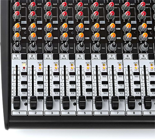 מיקסר מקצועי SX2442FX גדול עם אפקטים של Behringer