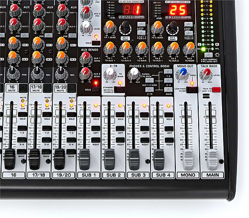 מיקסר מקצועי SX2442FX גדול עם אפקטים של Behringer