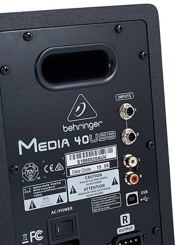 זוג מוניטורים דיגיטלים Media 40USB עם כניסת USB של Behringer 