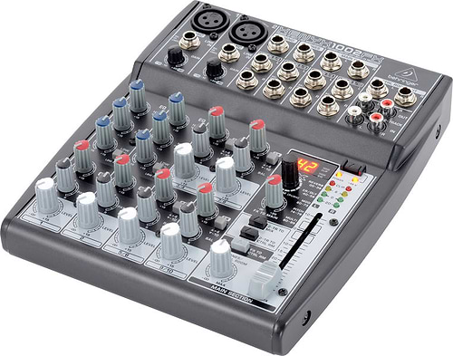 מיקסר קומפקטי Xenyx 1002FX של Behringer