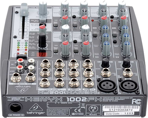 מיקסר קומפקטי Xenyx 1002FX של Behringer