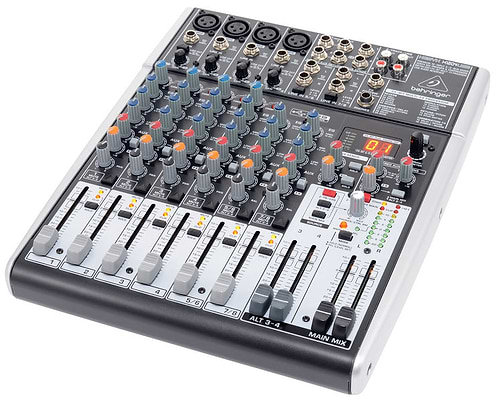 מיקסר קומפקטי Xenyx X1204USB של Behringer