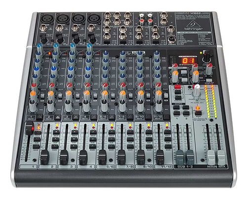 מיקסר קומפקטי Xenyx X1622USB של Behringer