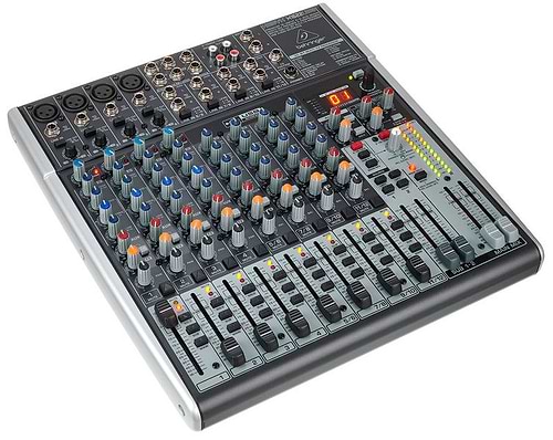 מיקסר קומפקטי Xenyx X1622USB של Behringer