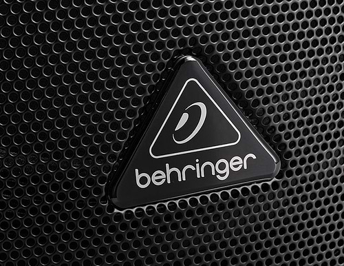 רמקול מוגבר מקצועי B15X של Behringer