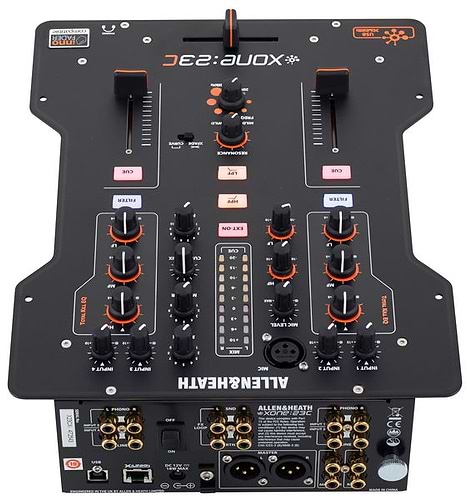 מיקסר DJ מקצועי Xone23C של Allen & Heath