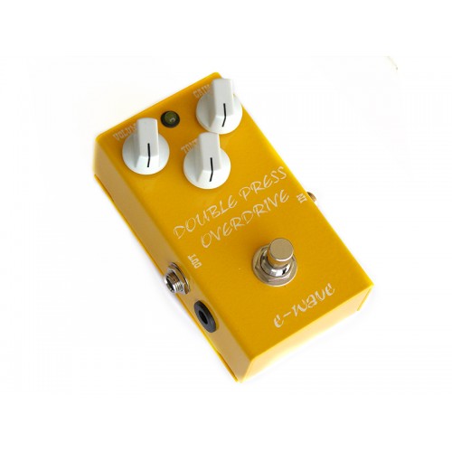 DOUBLE DRIVE פדל דיסטורשן מבית E-Wave
