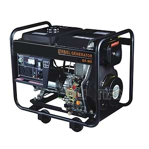 5GFME 4800W גנרטור לשטח ולהפעלת ציוד עם מייצב מתח מבית KARNAF 