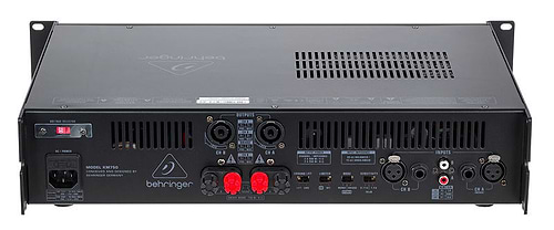 מגבר עוצמתי KM750 עם תגובה משופרת של Behringer