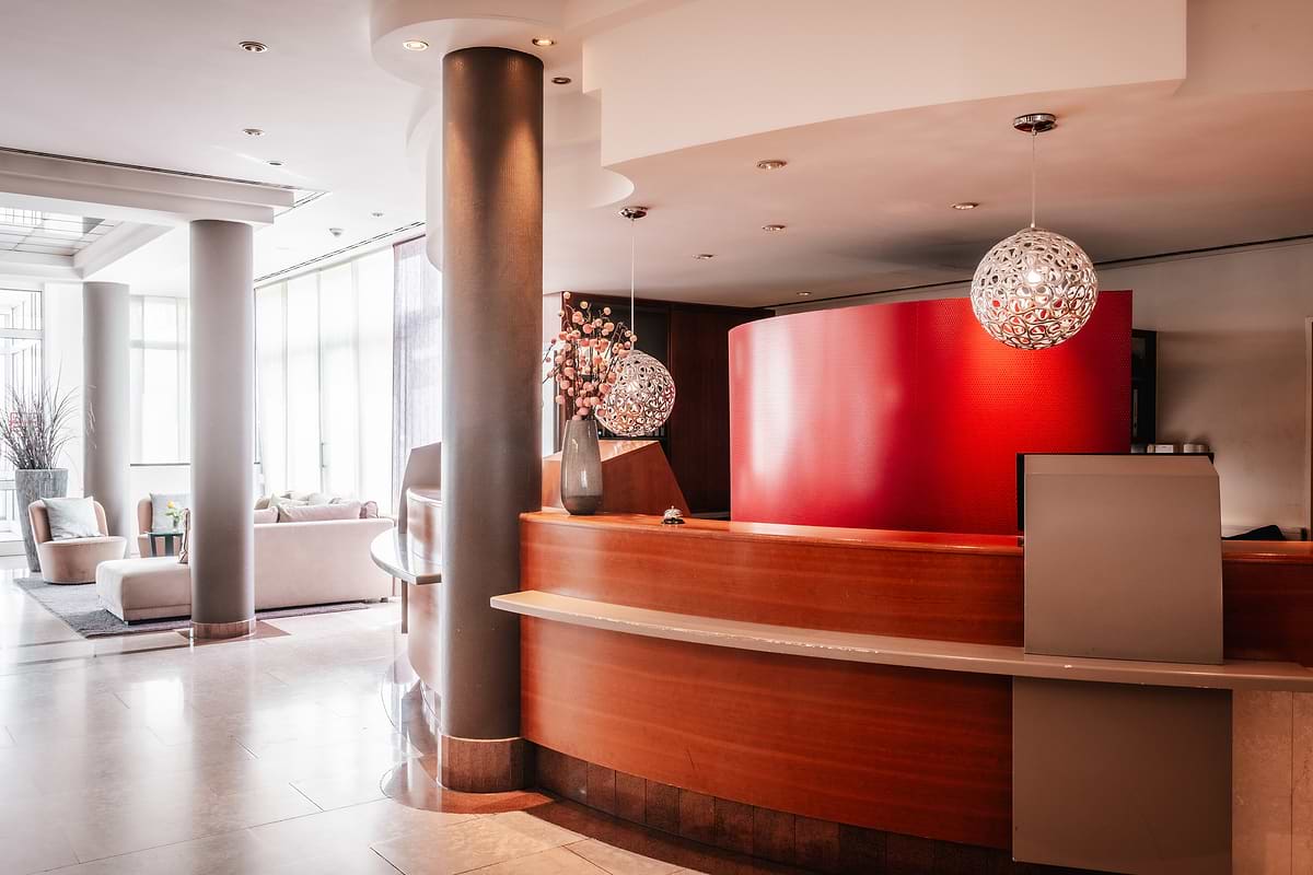 Leonardo Hotel Aachen - Rezeption