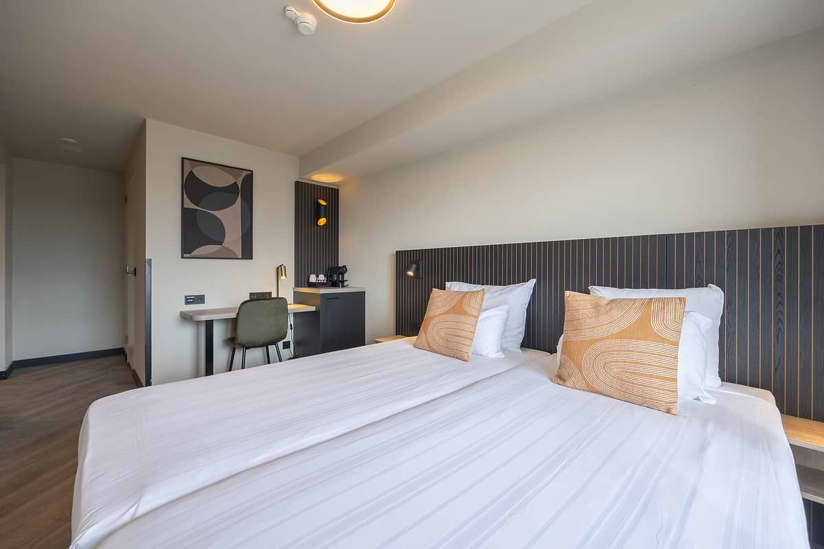 Leonardo Hotel IJmuiden Seaport Beach - Deluxe Twin Room Renovated