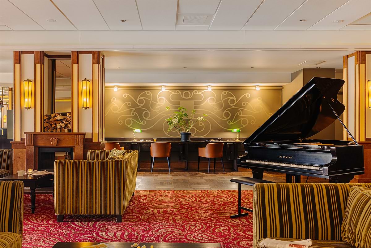 Leonardo Oranje Hotel Leeuwarden - Lobby