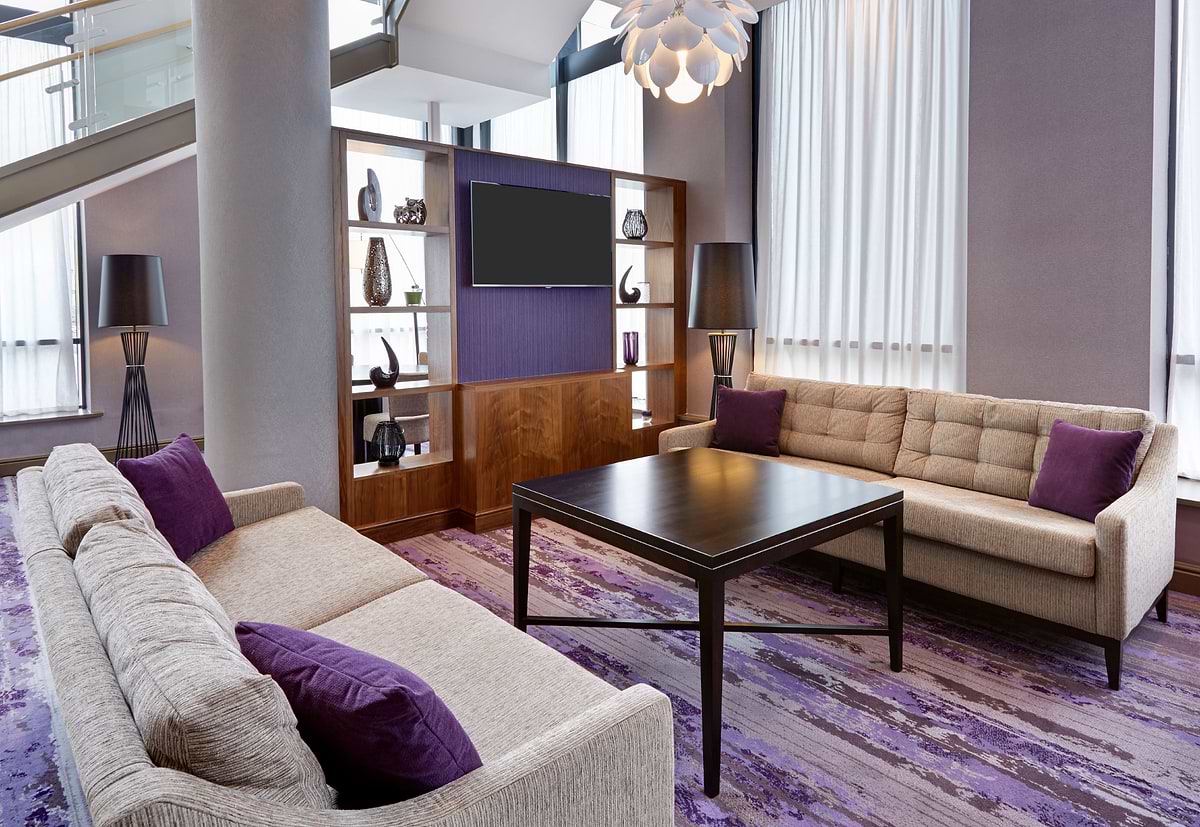 Leonardo Hotel Milton Keynes - Lobby