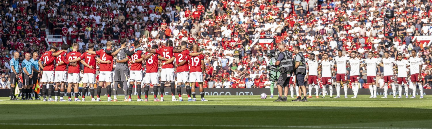 jugadores de liga, premiere league en formacion antes de dar inicio a partido fútbol