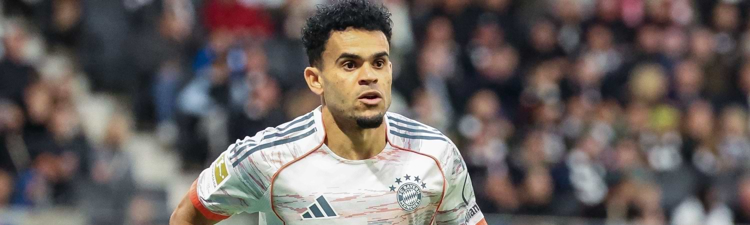 Luis Diaz - Jugando en partido contra el Frankfurt jugando para el Bayern