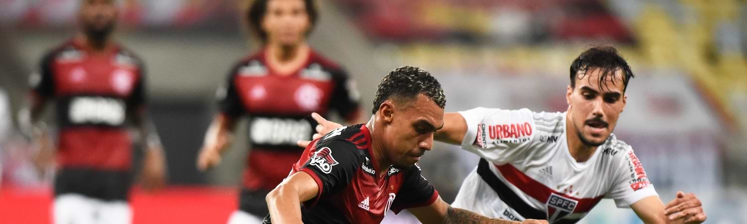 jugadores del Lanus en la copa de Brasil