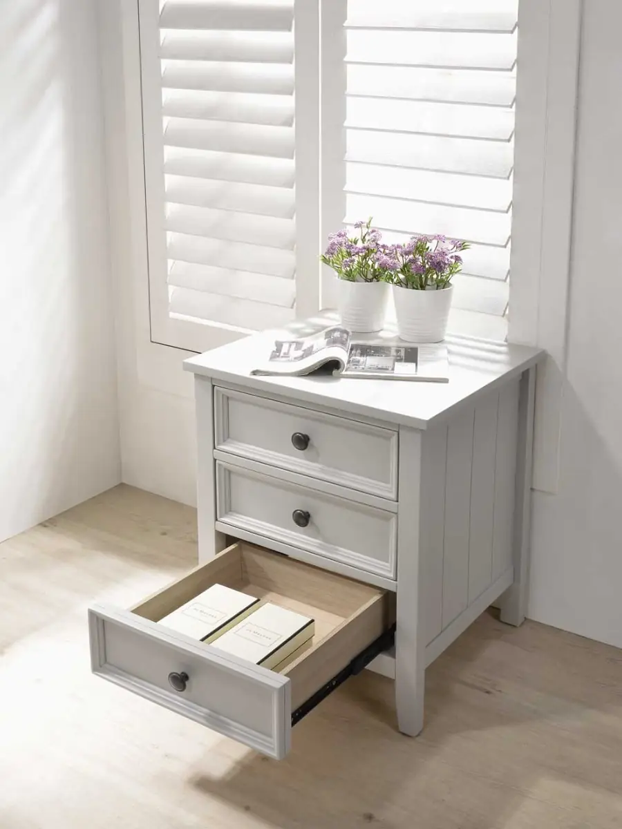White 3-drawer bedside table
