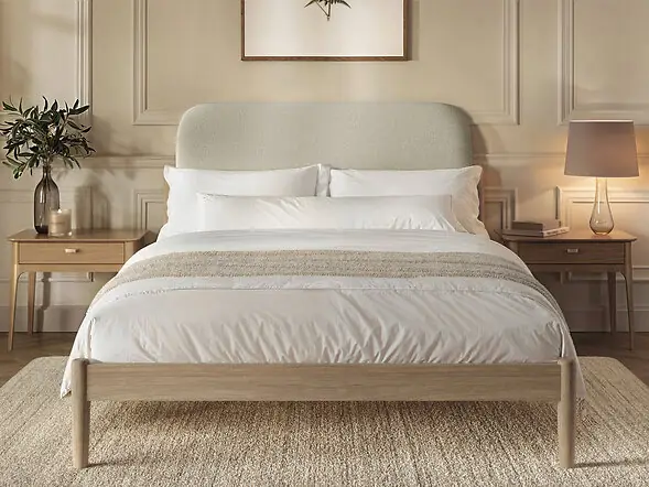 Flair Dahlia Pillowback Wooden Bed