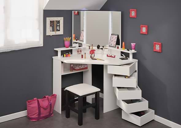 Parisot Corner Beauty Bar
