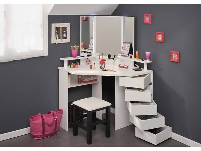Parisot Corner Beauty Bar