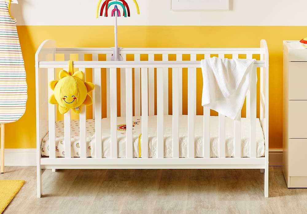 Ickle Bubba Coleby Classic Cot Bed