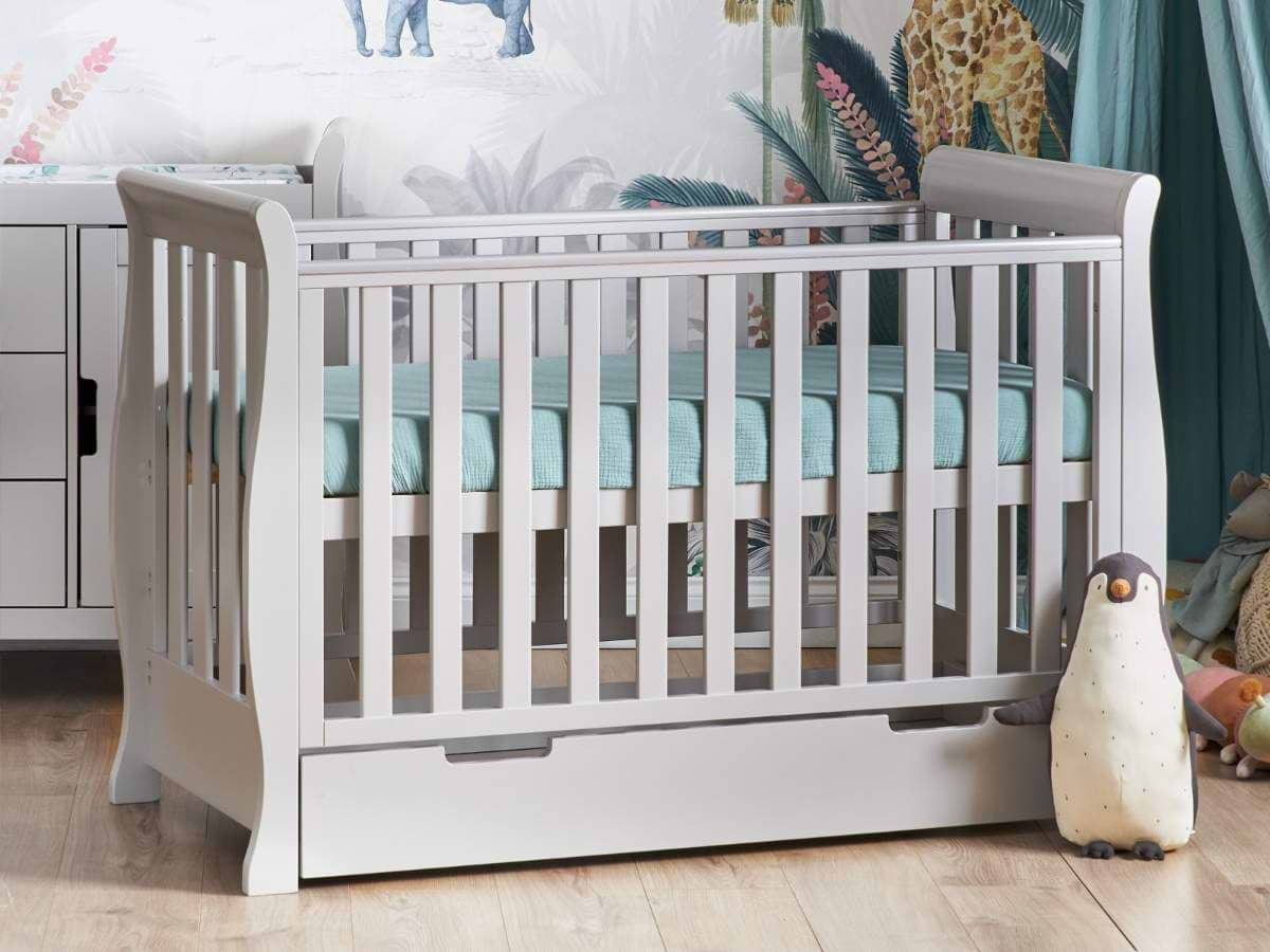 grey cot