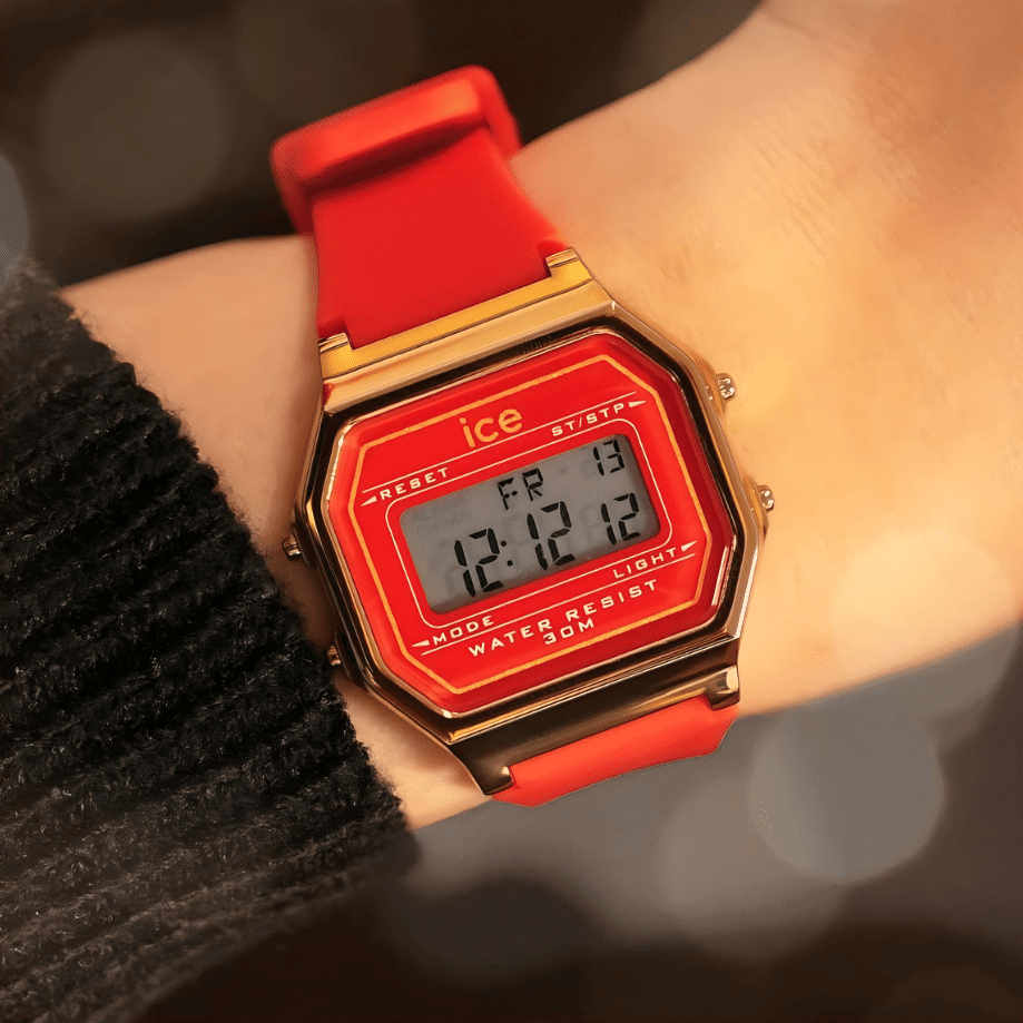 שעון יד דיגטלי לאישה - 022070 - ICE digit retro - red passion - small 