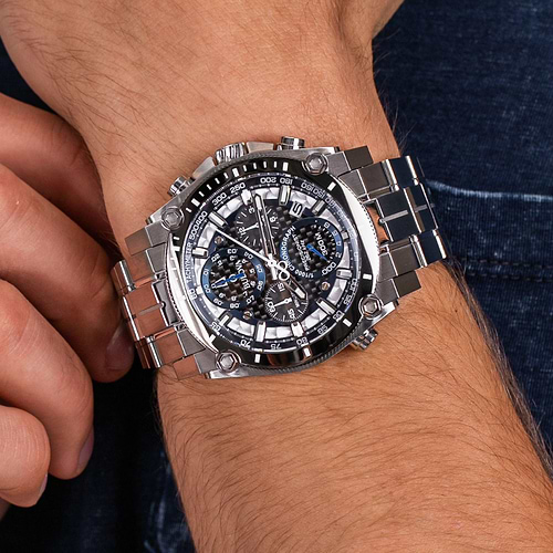 Bulova 